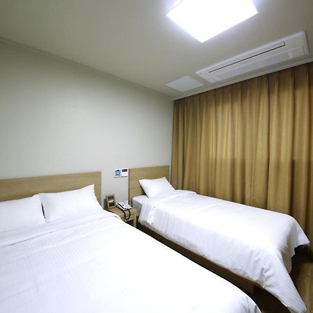 Nice Hotel Jeju Exterior photo