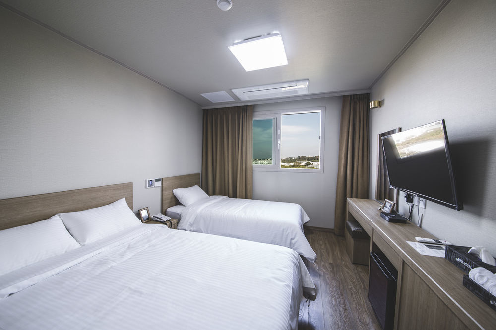 Nice Hotel Jeju Exterior photo