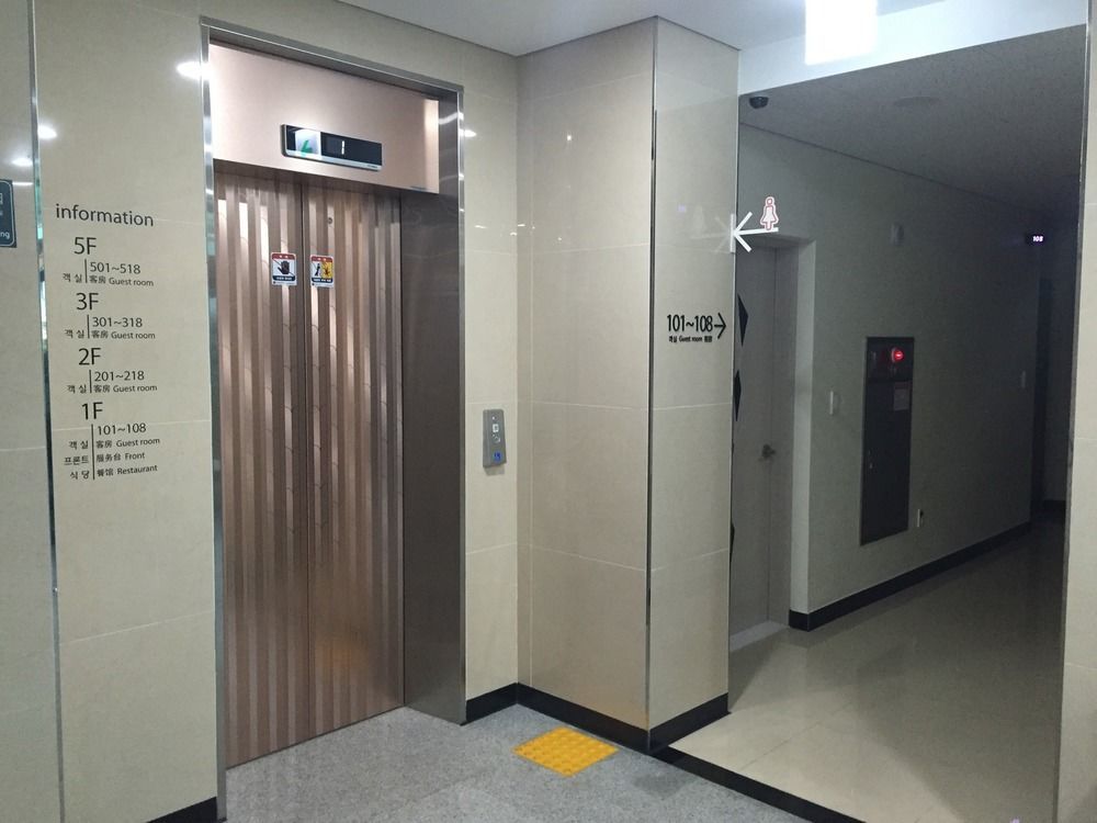 Nice Hotel Jeju Exterior photo
